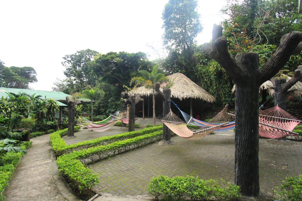 Santa Elena Hostel Resort Monteverde ภายนอก รูปภาพ