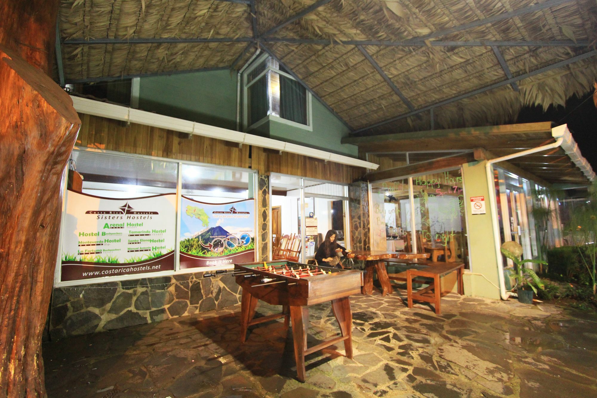 Santa Elena Hostel Resort Monteverde ภายนอก รูปภาพ